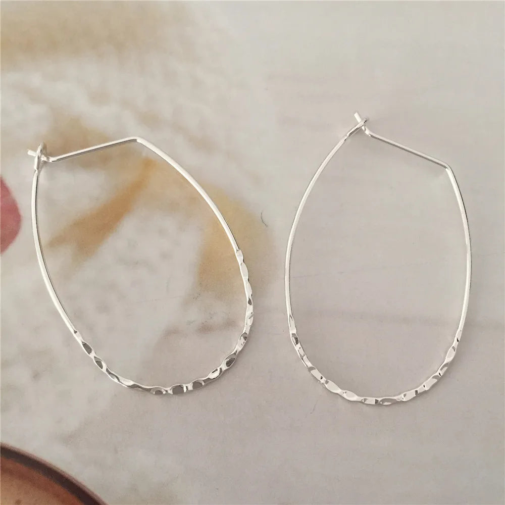 New Design Vintage Women Simple Hoop Earrings Gold and Silver Color Hammered Hoop Earrings for Women Wedding Accessories