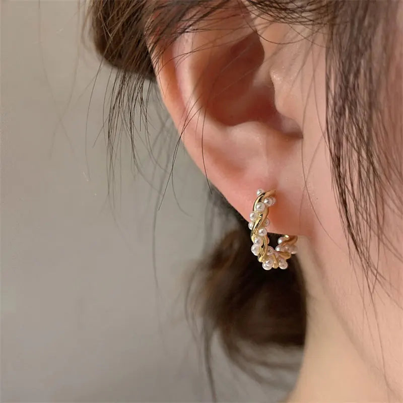 2023 Korean New Simple Temperament Circle Pearl Earrings Fashion Small Versatile Earrings Women's Jewelry