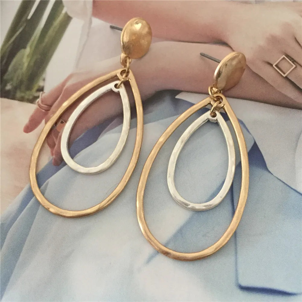 Retro Water Drop Shape Drop Earrings Gold and Silver Color Hollow Water Drop Earrings For Women Casual jewelry